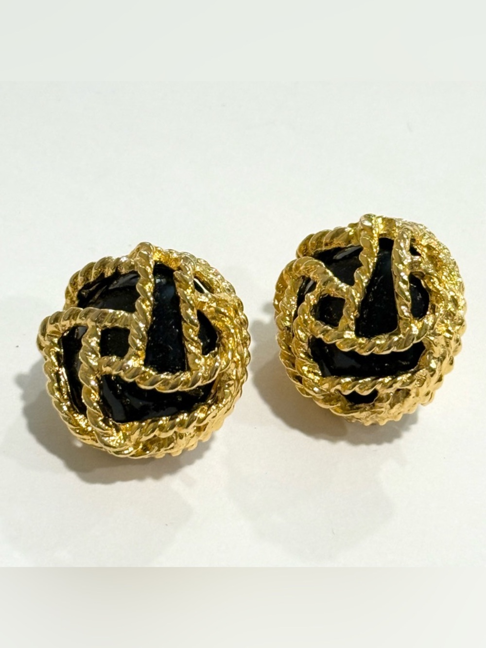 Vintage 1980s Paolo Gucci Black Cabochon Gold Tone Caged Clip On Earrings Round